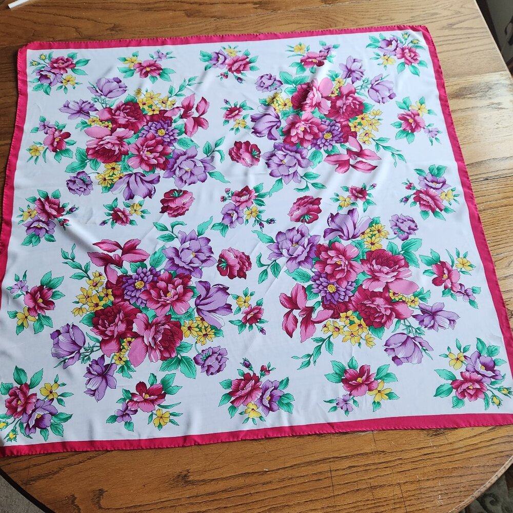 2/$20 SALE! Gorgeous Scarf